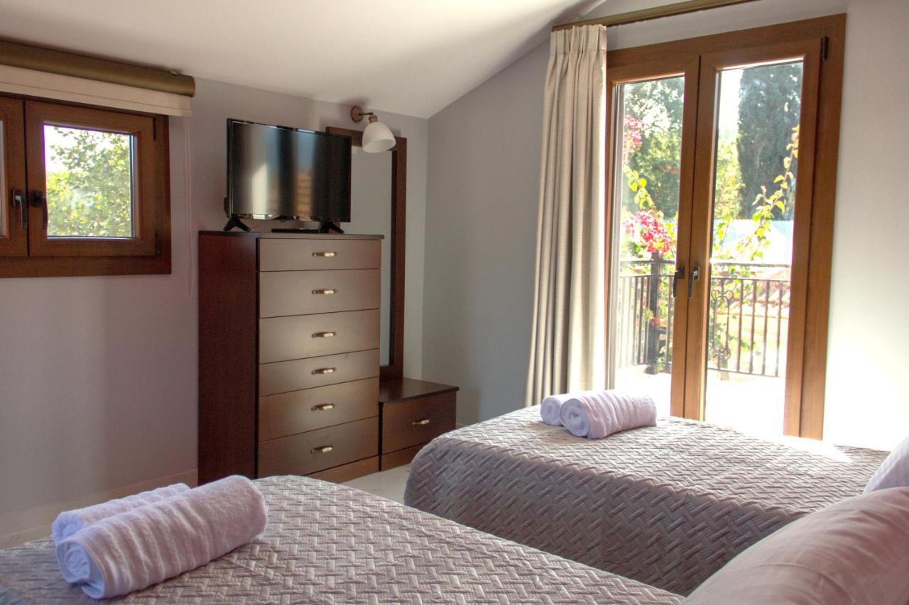 Zissis Villa & Pool 5Min Drive To Beach Kato Yerakarion Экстерьер фото